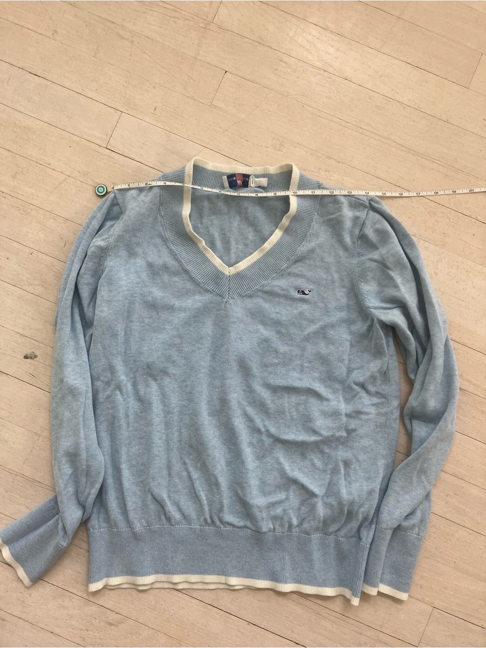Never worn vineyard vines v-neck